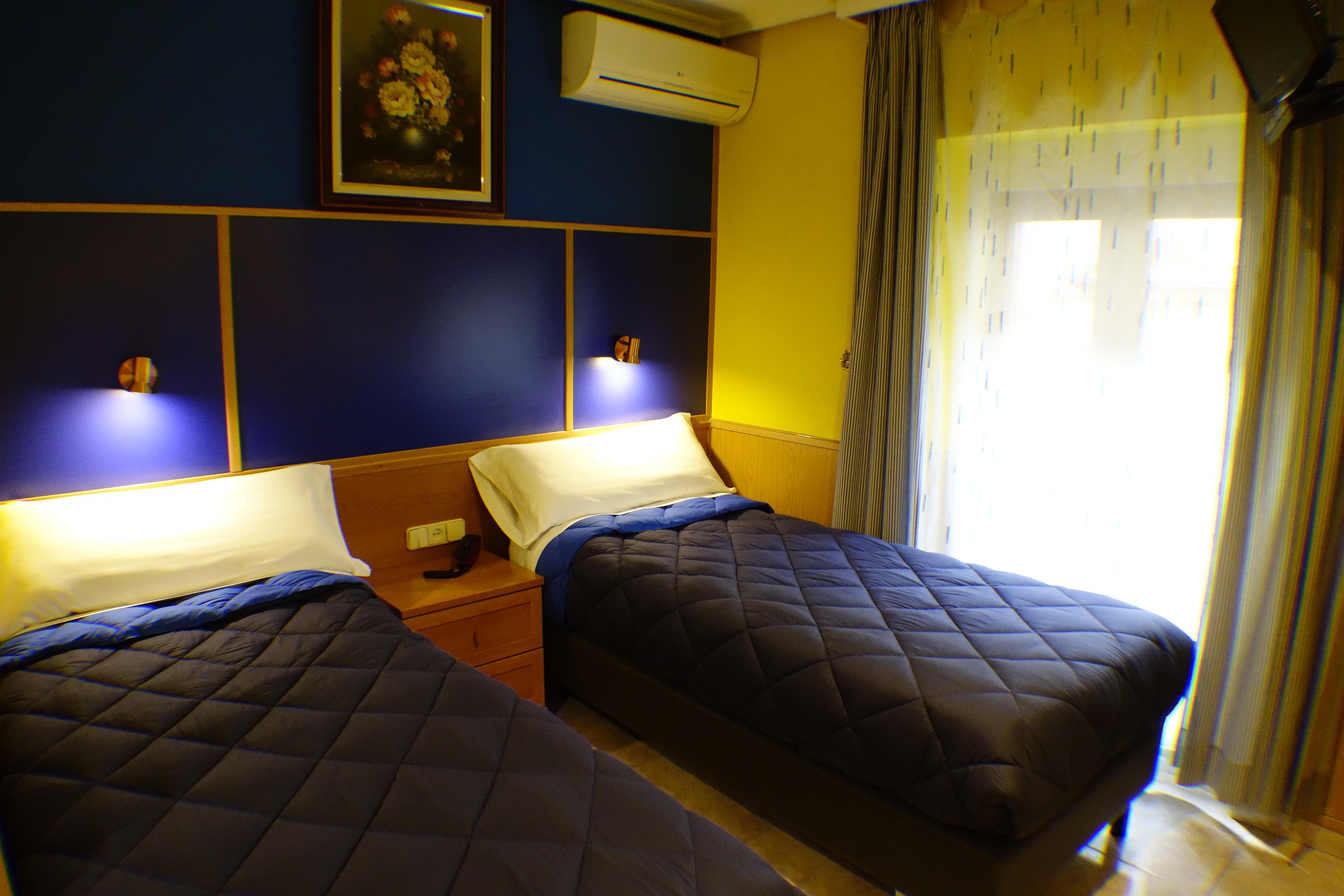 Tripolis Toledo Hotel Bagian luar foto