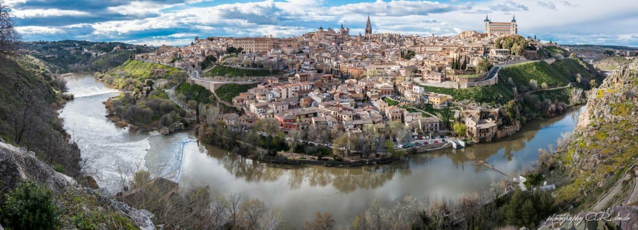 Tripolis Toledo Hotel Bagian luar foto